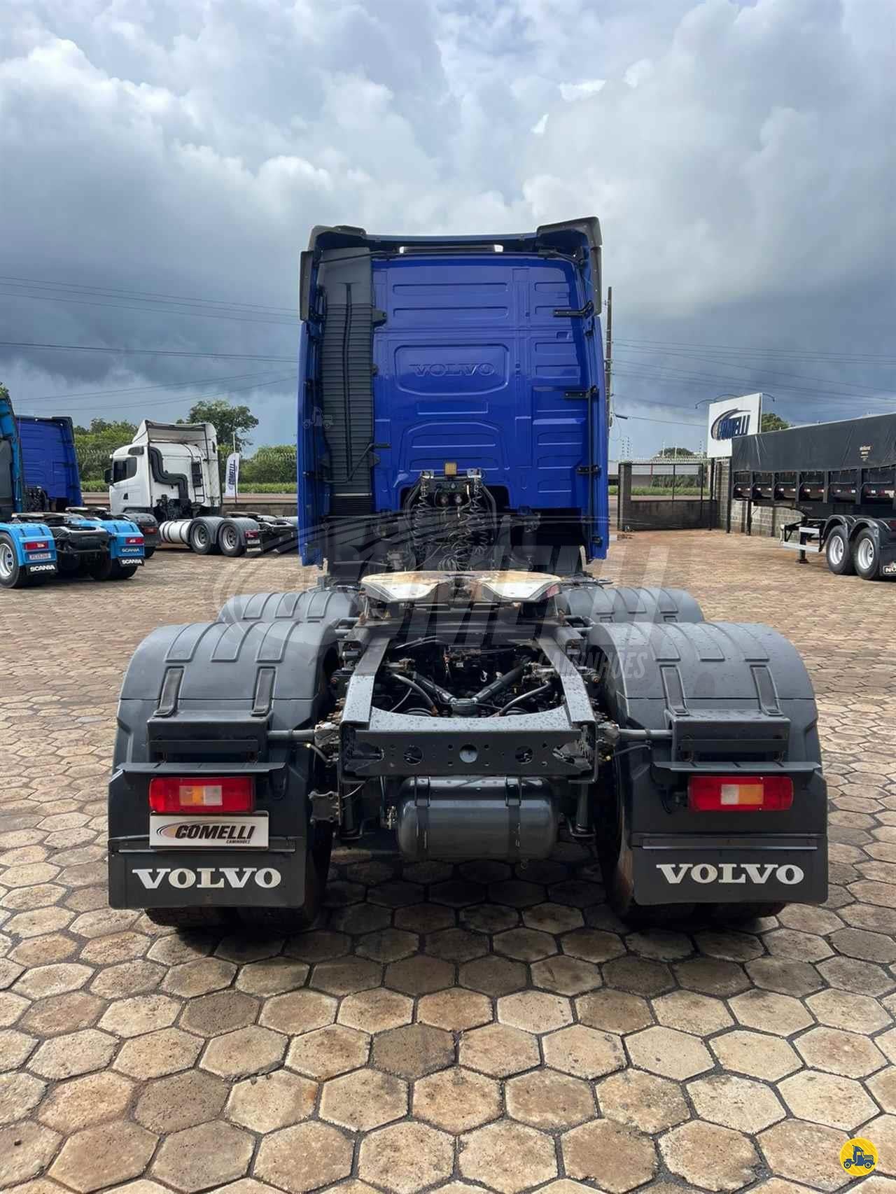 Marca/Modelo: Volvo/FH540 Ano/Modelo: 2020/2021 Tração: 6x4 molas Cor: Azul Quilometragem: 336k Automático, Ar-condi