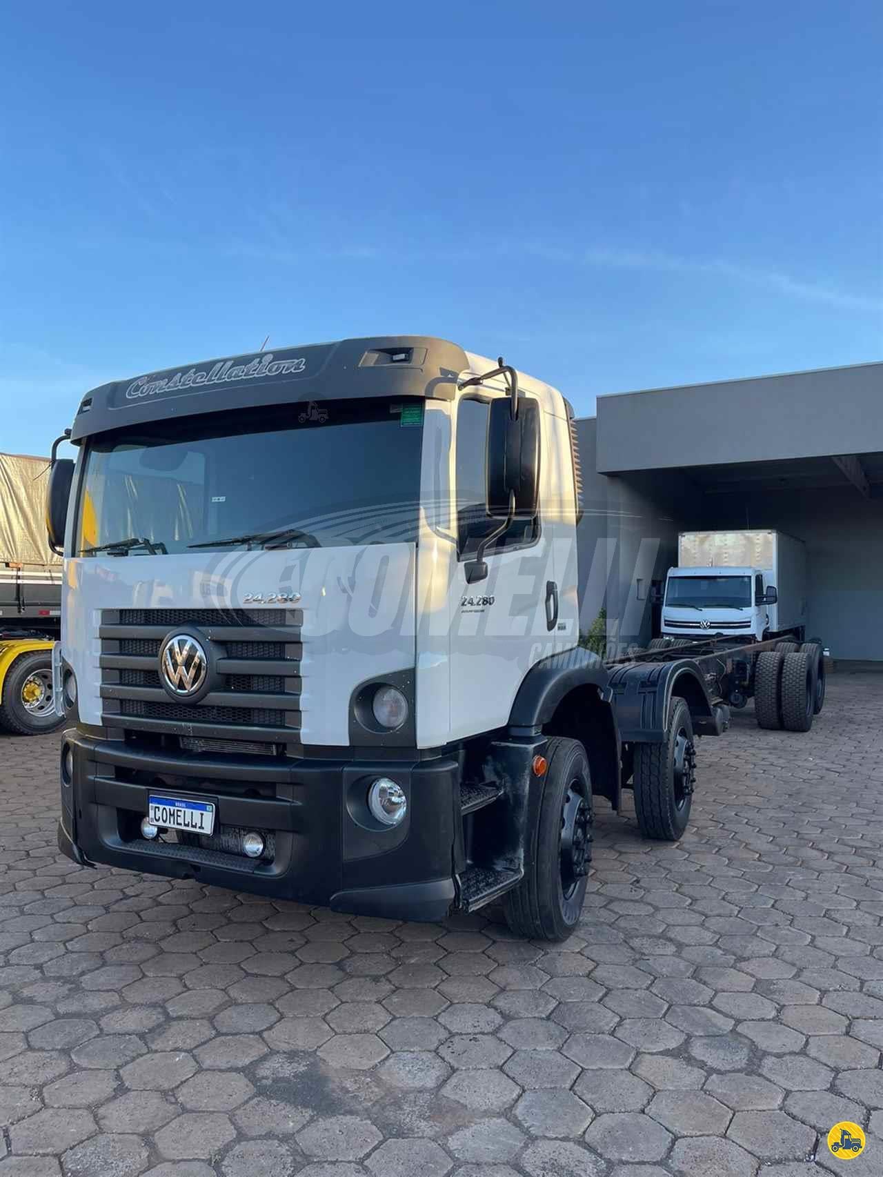 Marca/Modelo: Volkswagen/24.280 Ano/Modelo: 2014/2015 Quilometragem: 942k Tração: 8x2 Cor: Branco Dimensão Chassis:
