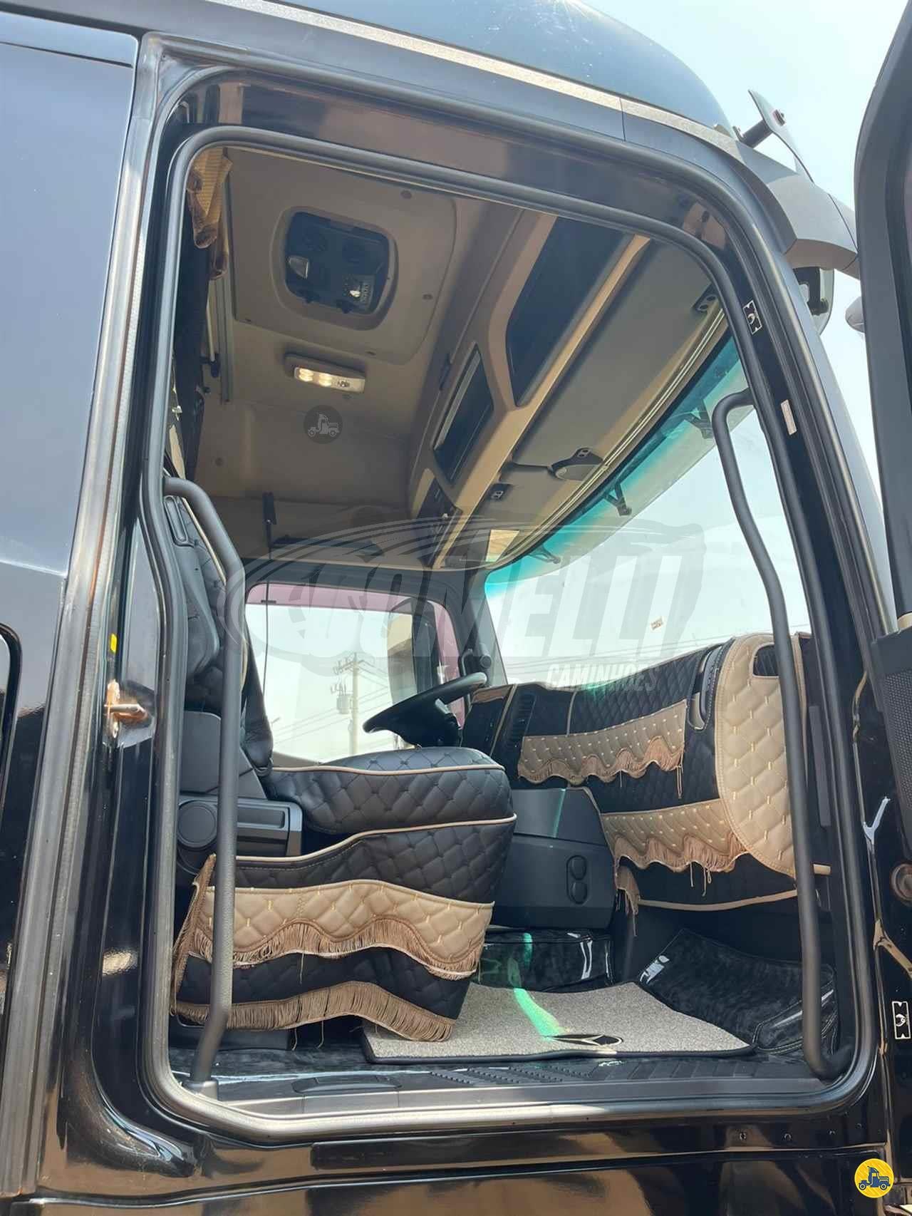 Marca/Modelo: Mercedez benz MB 2651/ Ano/Modelo: 22/22 Tração: 6x4 molas Quilometragem: 174k Cor: Preto