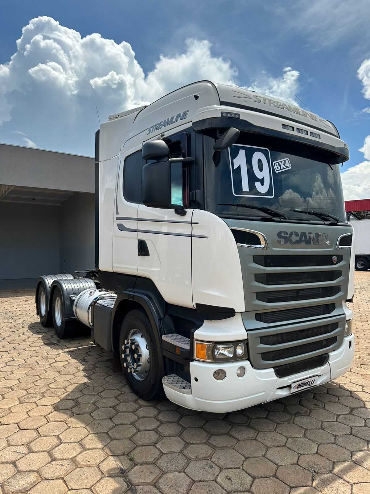 SCANIA R510 - MODELO STREAMLINE - ANO 2018/2019 - - 6X4 - BUG LEVE CANELINHA - TRAÇADA COM SUSPENSAO DE MOLAS - FREIO RE
