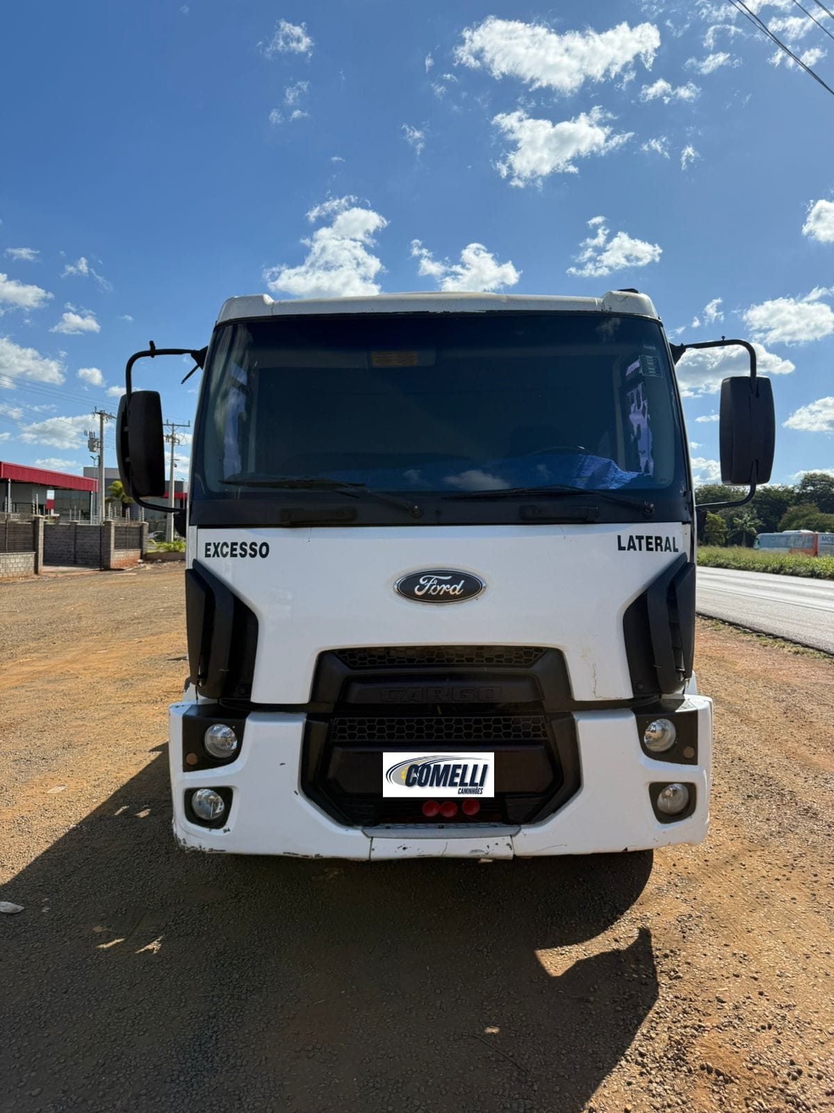Marca/Modelo: FORD CARGO 1722 PRANCHA + CARRETINHA DE 35 PÉS PRANCHA/ Ano/Modelo: 11/12/ Cor: Branco