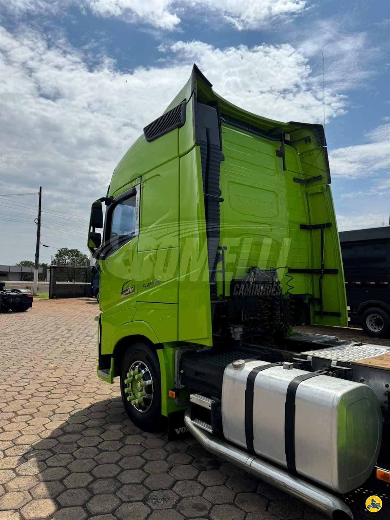 Marca/Modelo: Volvo FH 540 Ano/Modelo: 20/20 Tração: 6x4 molas Quilometragem: 408k Cor: Verde