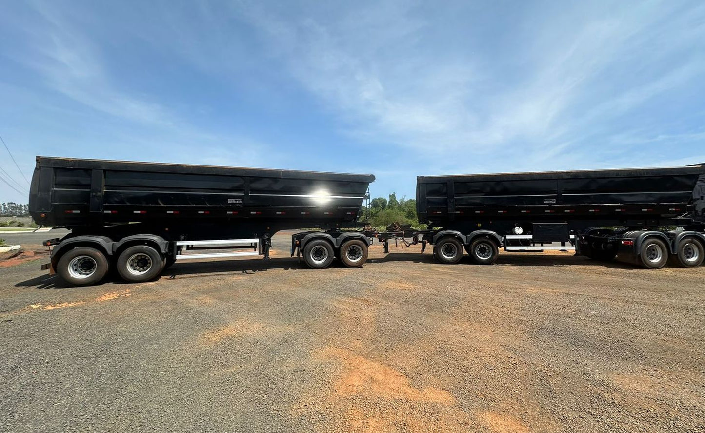Rodocaçamba Librelato Premium - Ano 2021/2021 - Cor Preto - Com chapa de aço Hardox - Capacidade por caçamba 35m^ - Sem