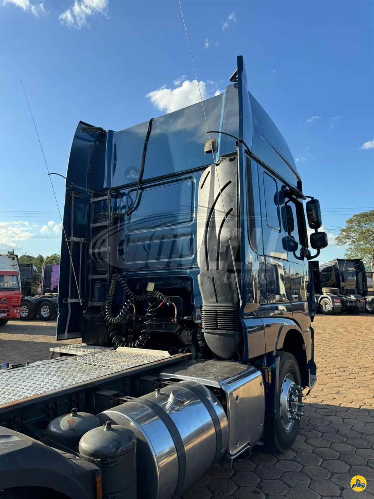 Marca/ Modelo: DAF/XF530 Ano/Modelo: 2020/2021 Quilometragem: 269k Tração: 6x4 molas Câmbio: Automático Cor: Azul M