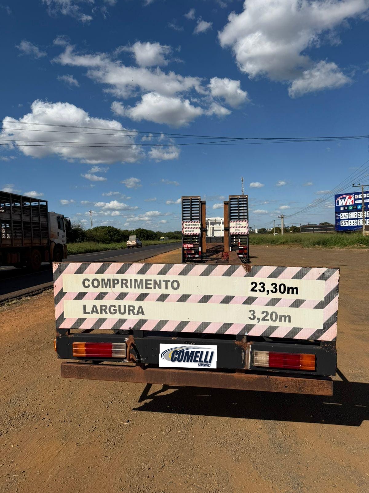 Marca/Modelo: FORD CARGO 1722 PRANCHA + CARRETINHA DE 35 PÉS PRANCHA/ Ano/Modelo: 11/12/ Cor: Branco