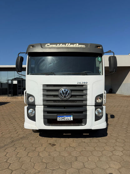 Marca/ Modelo:Ford cargo 816s Ano/Modelo: 15/15 Tração: 3/4 4X2 Cor: Branco