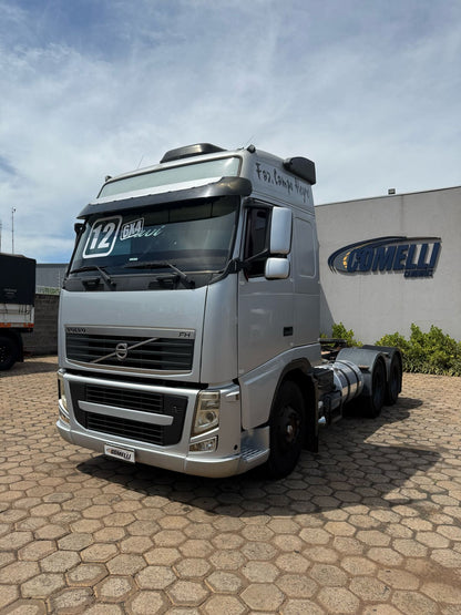 Marca/Modelo: Volvo/ FH 460 Ano/Modelo: 12/12 Tração: 6x4 molas Quilometragem: 1062 Cor: Cinza