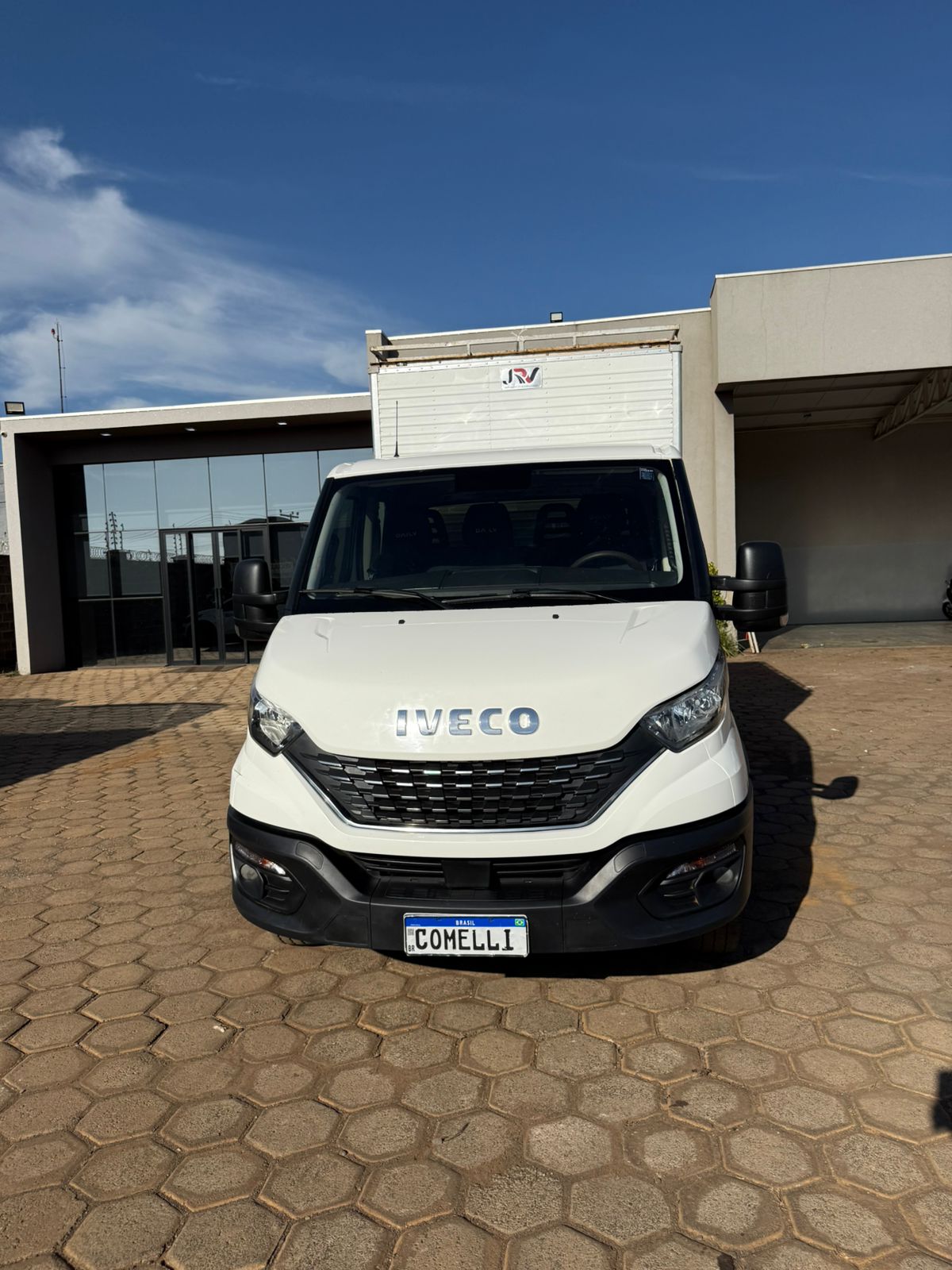 Marca/Modelo: Caminhão Iveco Daily 45-170/ Ano/Modelo: 21/22 Tração: 4x2 Quilometragem: 80K