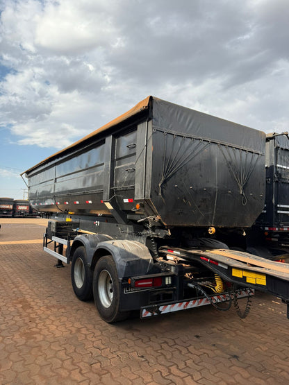 Marca/Modelo: Rodocaçamba Librelato / Ano/Modelo: 21/22 Cor: Preto