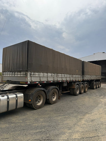 Marca/Modelo: Carreta graneleiro/ Ano/Modelo: 04/04 Cor: Cinza Sem pneus