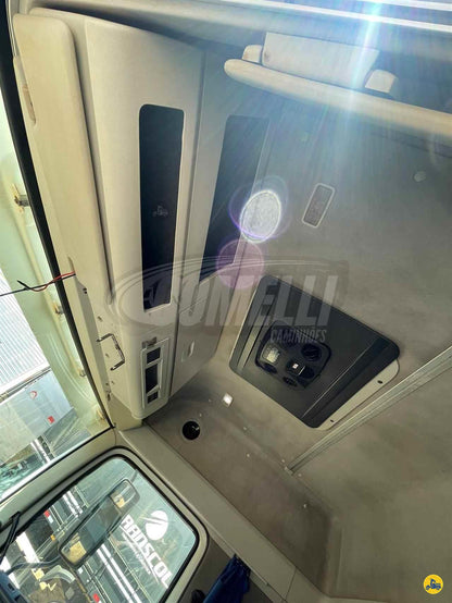 Volkswagen 25.370 Ar condicionado Vidro elétrico Pneus em bom estado