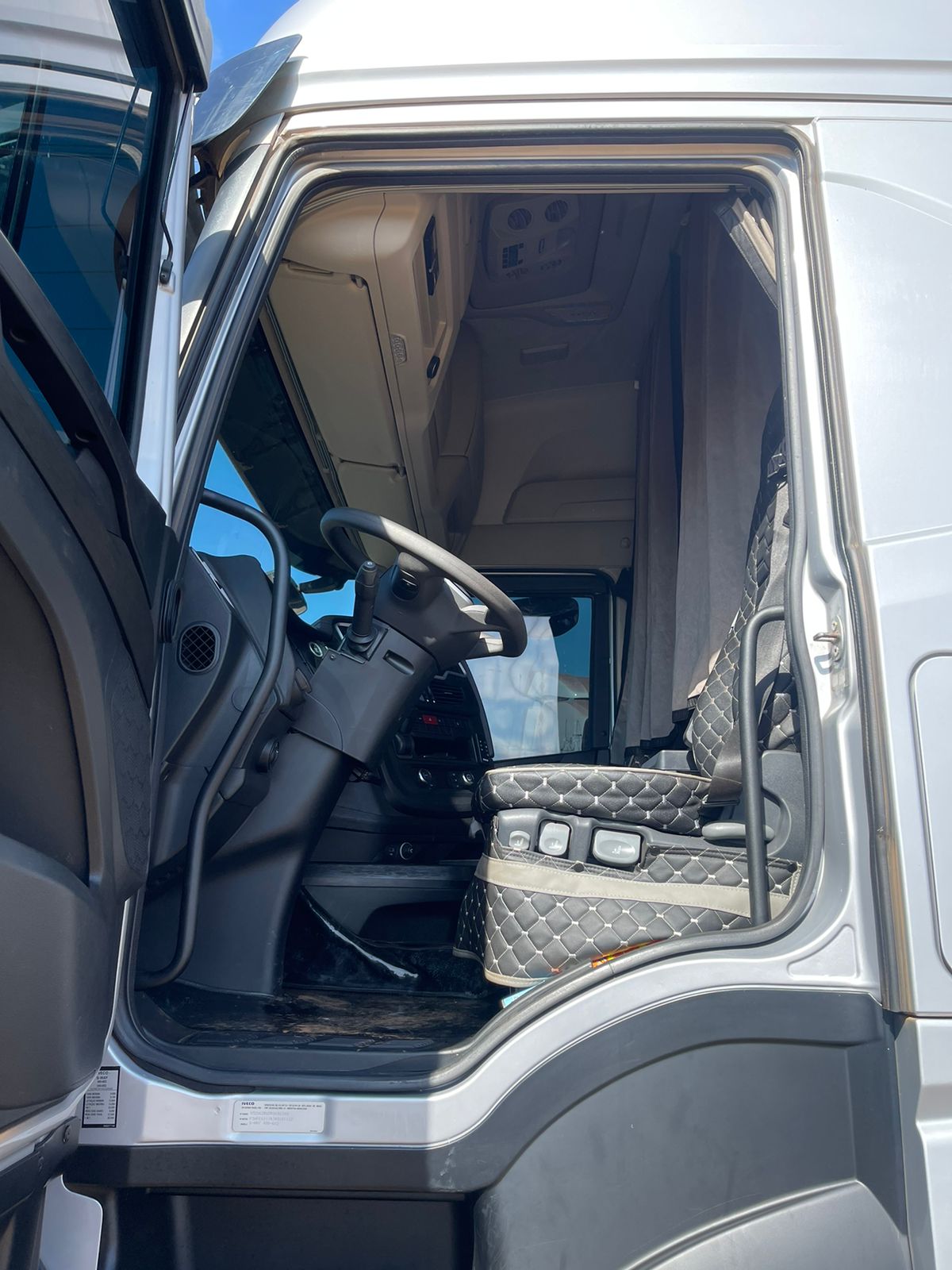 Ágio Marca/ Modelo: IVECO/S-WAY 480 Ano/Modelo: 2023/2024 Quilometragem: 243k (trabalhando) Tração: 6x2