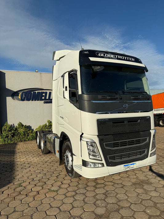 Marca/Modelo: Volvo FH460 Ano/Modelo: 21/21Tração: 6x2 molas Quilometragem: 482kCor: Branco