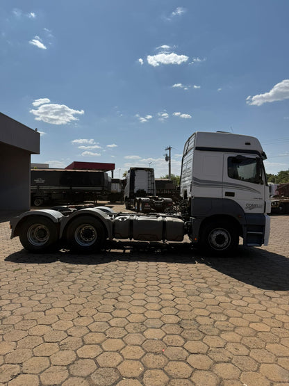 Marca/ Modelo: Mercedez Axor 2536 Ano/Modelo: 18/19 Quilometragem: 489K Tração: 6x2 Cor: Branco