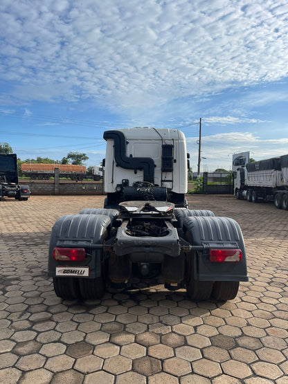 SCANIA R440 - COM FREIO RETARDER - CÂMBIO AUTOMÁTICO - MOTOR REVISADO RECENTEMENTE - KIT HIDRÁULICO - KM 651000 -