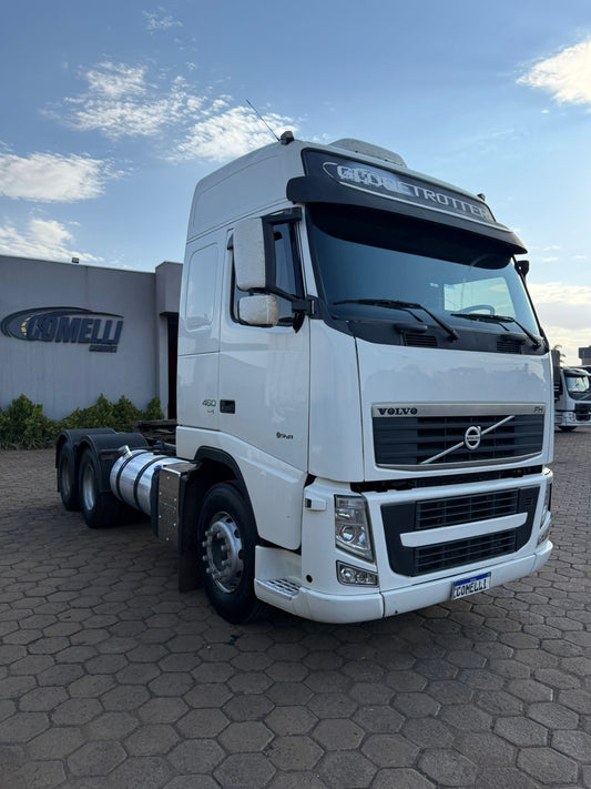 Marca/ Modelo: Volvo FH460 Ano/Modelo: 12/12 Quilometragem:1.115.900 K Tração: 6X2 Cor: Branco