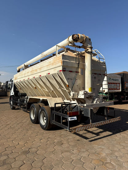 Marca/Modelo: Caminhão Iveco Tector 24280/ Ano/Modelo:  22/23 Tração: 6x2 Quilometragem: 150k