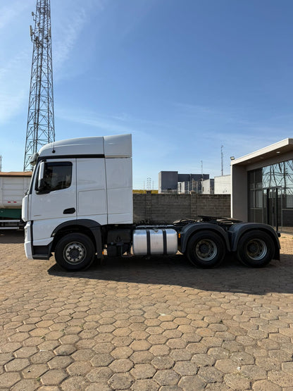 Marca/ Modelo: Mercedez 2651 Ano/Modelo: 22/22 Quilometragem: 265K Tração: 6X4 Cor: Branco