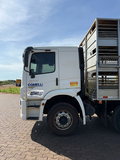 Marca/Modelo: Caminhão Volkswagen/24.330  Ano/Modelo: 2019/2020 Tração: Bitruck 8x2 Quilometragem: 459K OBS: Sem gaiola