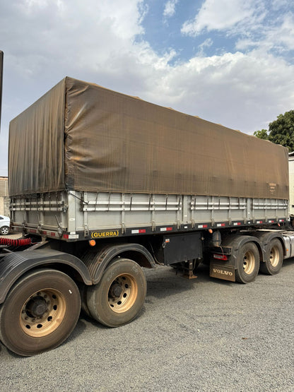 Marca/Modelo: Carreta graneleiro/ Ano/Modelo: 04/04 Cor: Cinza Sem pneus