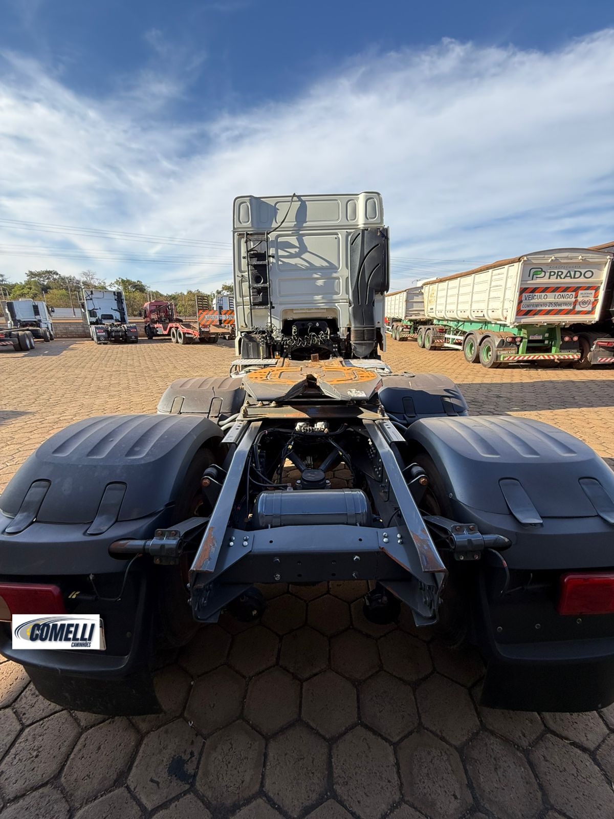 Daf XF FTT 530 Ano/Modelo: 20/21 Tração: 6x4 Quilometragem: 361k