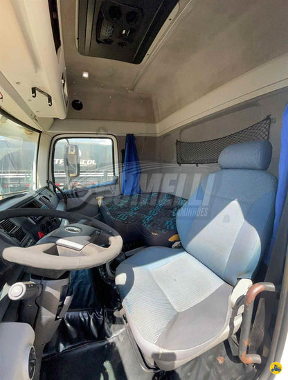 Volkswagen 25.370 Ar condicionado Vidro elétrico Pneus em bom estado