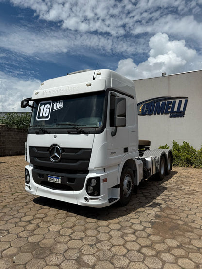 Marca/Modelo: Mercedes benz Actros 2651 Ano/Modelo: 16/16 Tração: 6x4 Quilometragem: 400k Cor: Branco