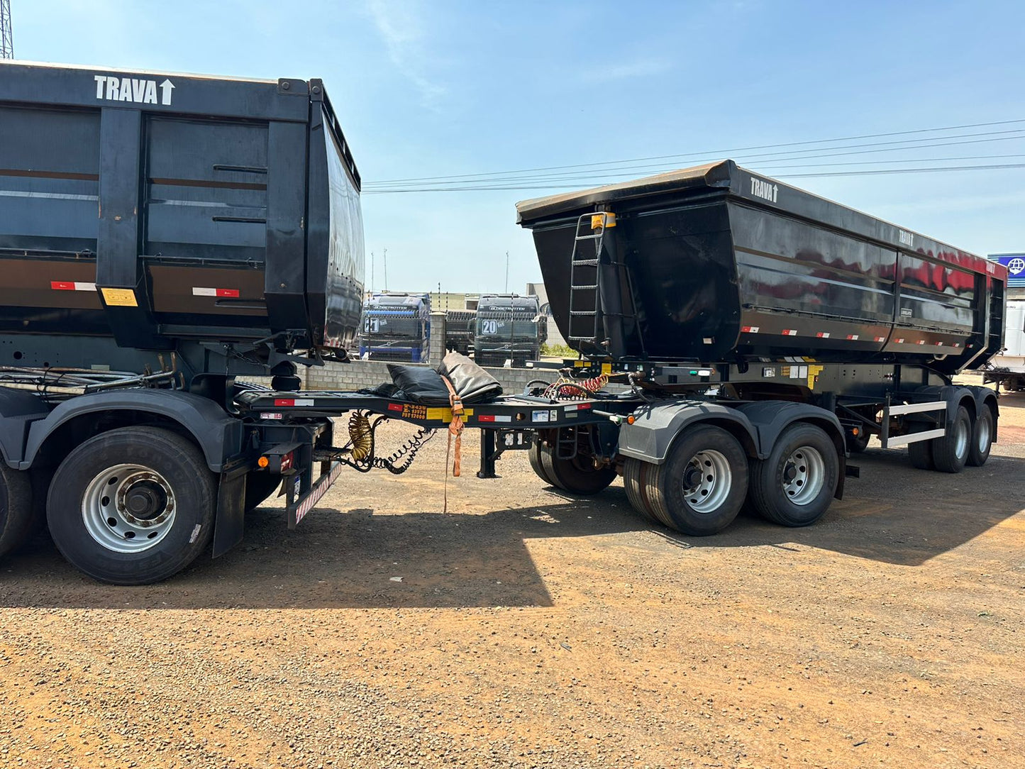 Rodocaçamba Librelato Premium - Ano 2021/2021 - Cor Preto - Com chapa de aço Hardox - Capacidade por caçamba 35m^ - Sem